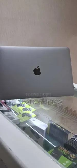 New Laptop Apple MacBook Air 2020 M1 16GB Apple M1 SSD 256GB