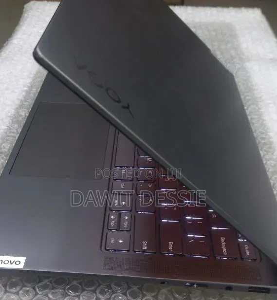 New Laptop Lenovo 32GB AMD Ryzen 7 SSD 1T