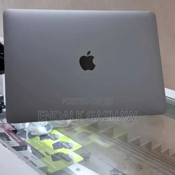 New Laptop Apple MacBook Air 2020 M1 16GB Apple M1 SSD 256GB