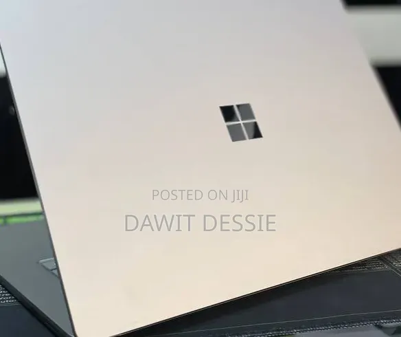New Laptop Microsoft 16GB Intel Core Ultra 7 SSD 512GB