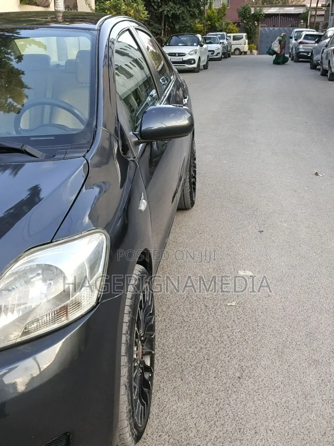 Toyota Yaris 2012 Gray
