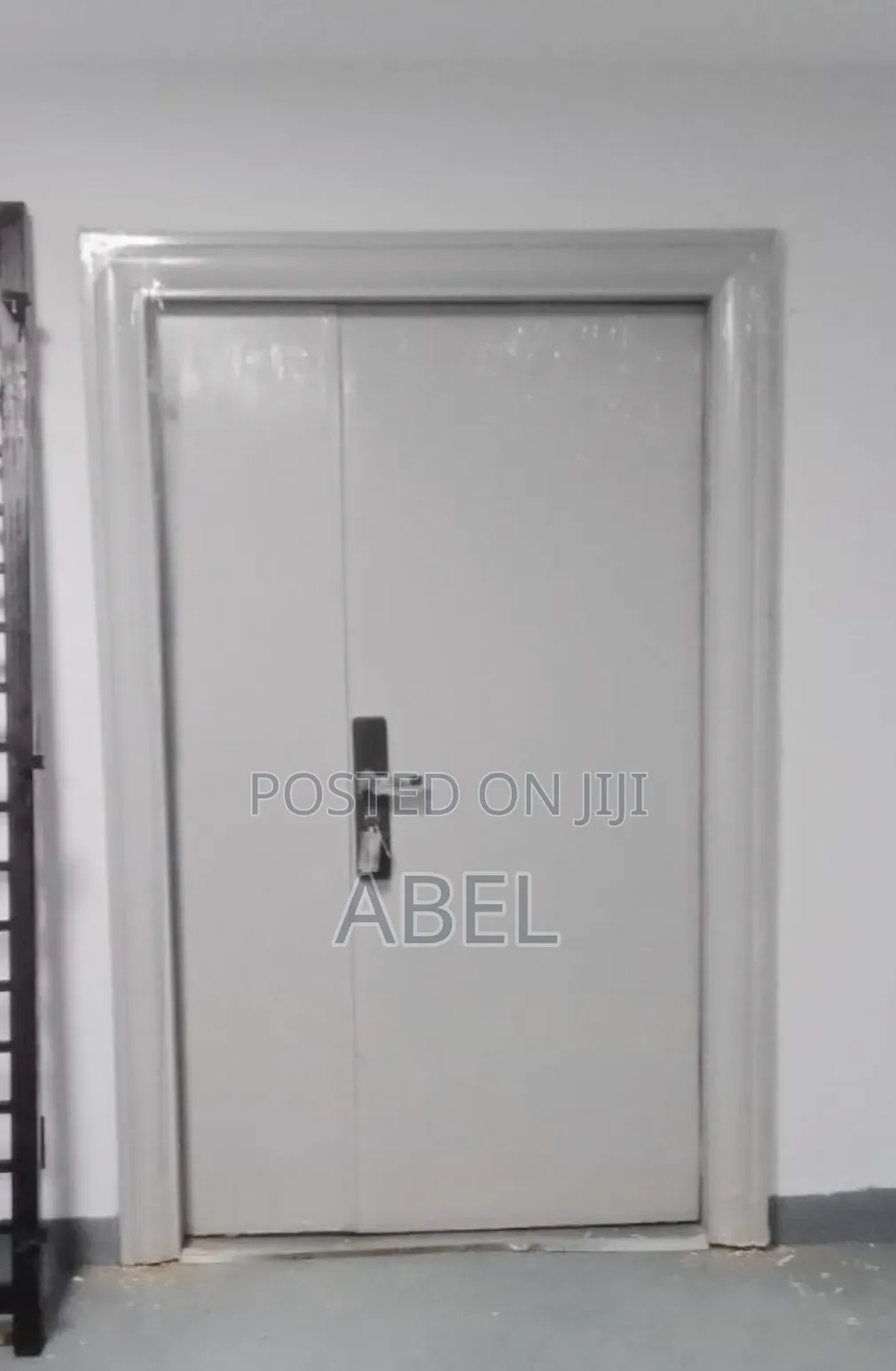 Victor Door –