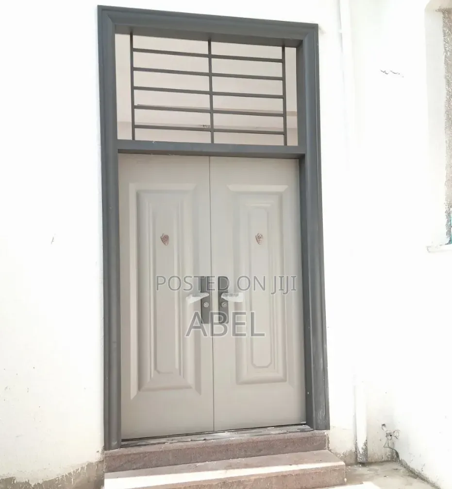 Victor Door –