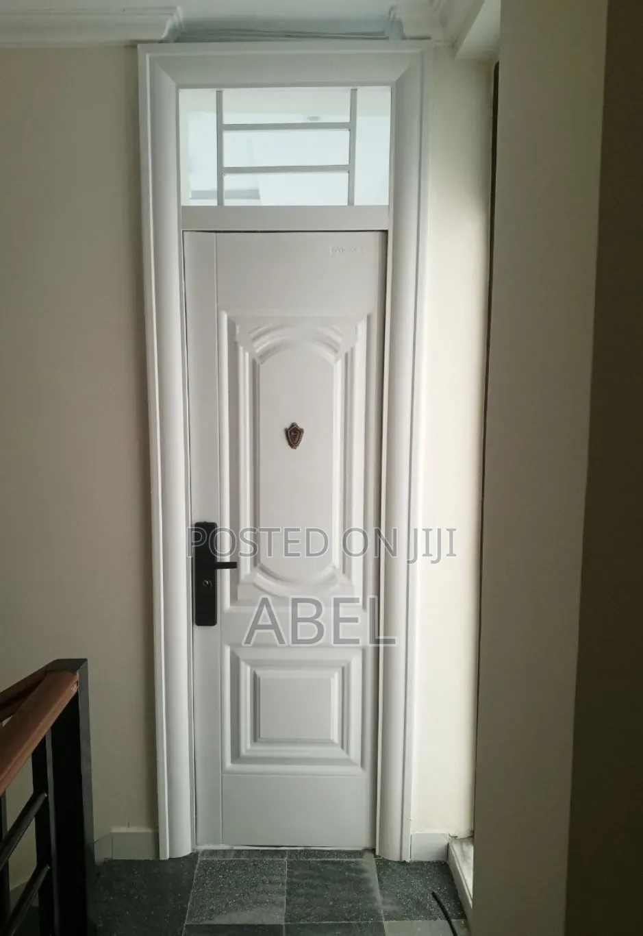Victor Door –