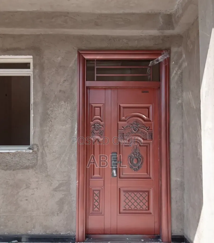 Victor Door –