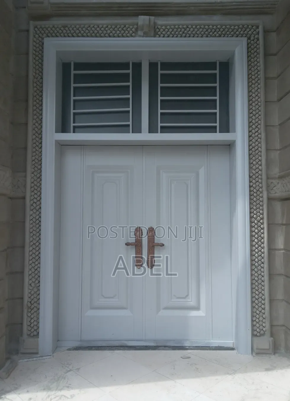 Victor Door –