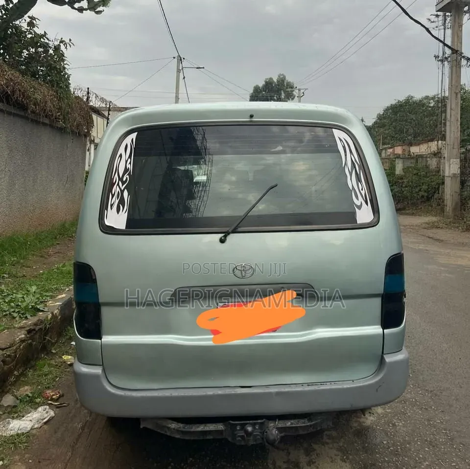 Toyota HiAce 1998 Silver