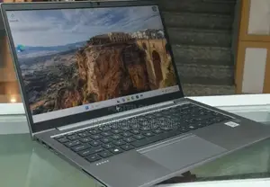 New Laptop HP ZBook Firefly 14 G7 16GB Intel Core i7 SSD 512GB
