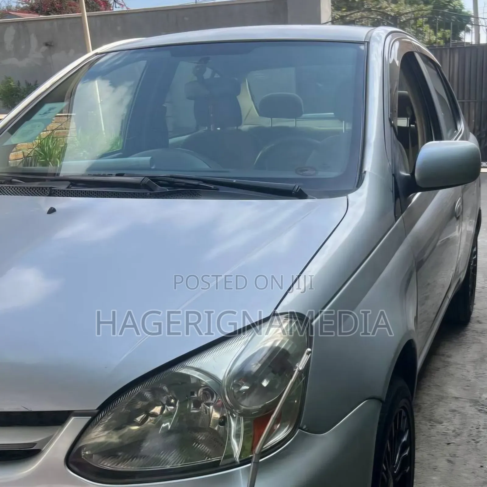 Toyota Platz 2005 Silver