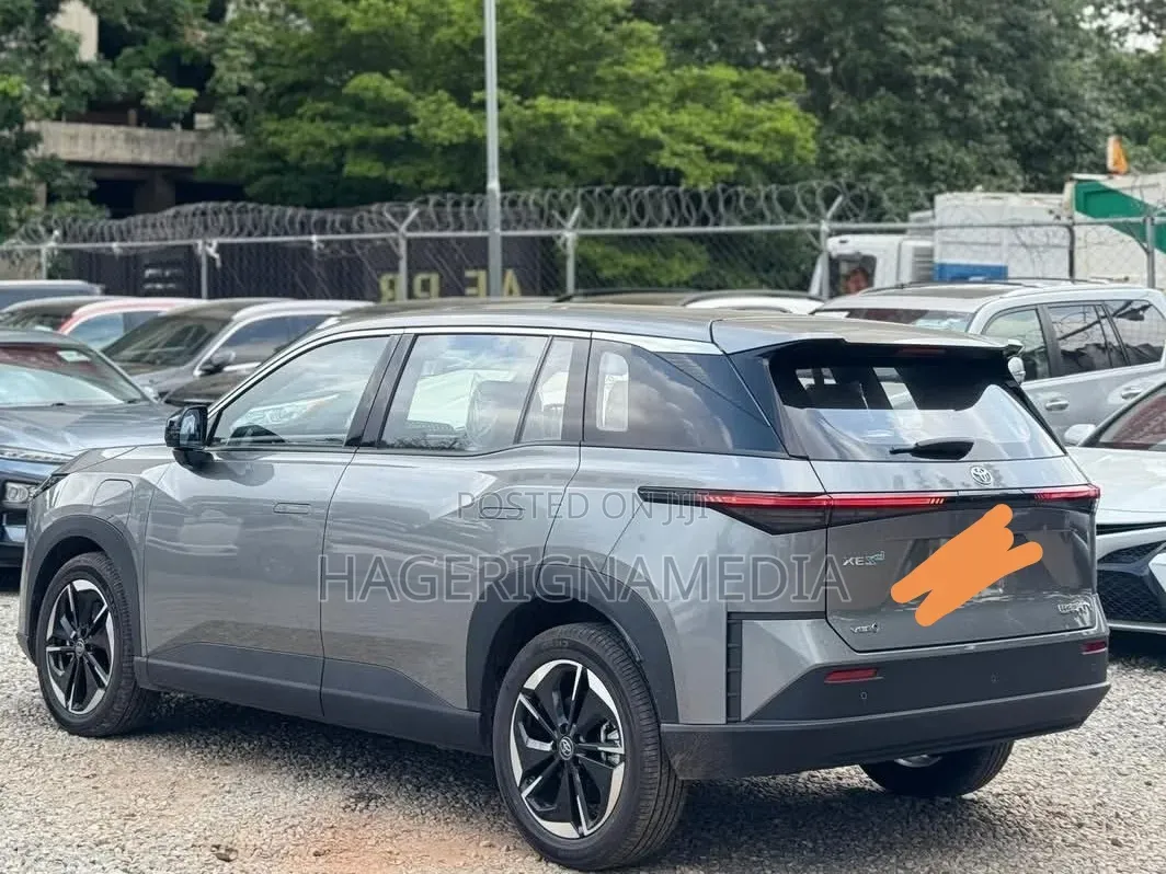 New Toyota bZ3 2025 Gray