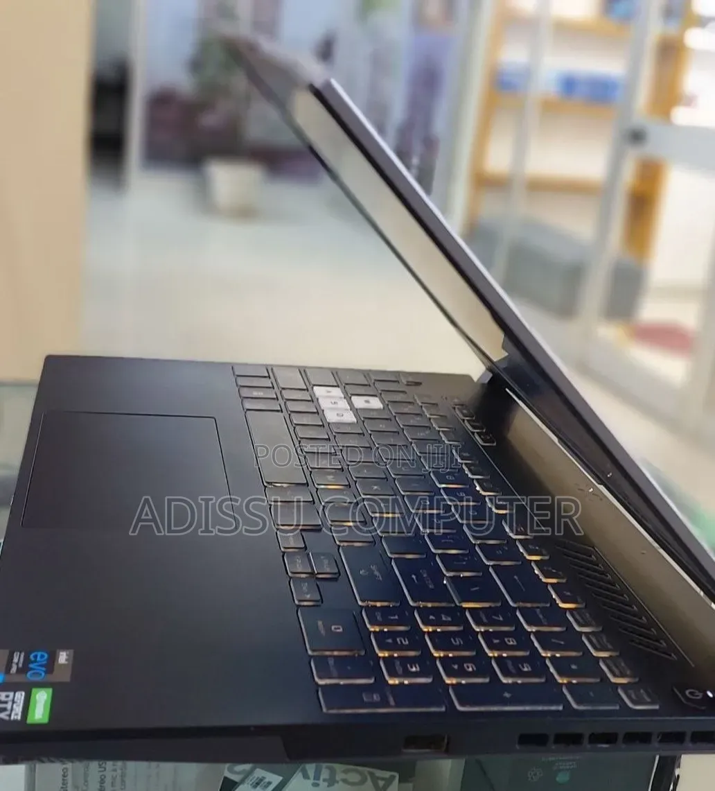 New Laptop HP Omen 16 16GB Intel Core i7 SSD 1T