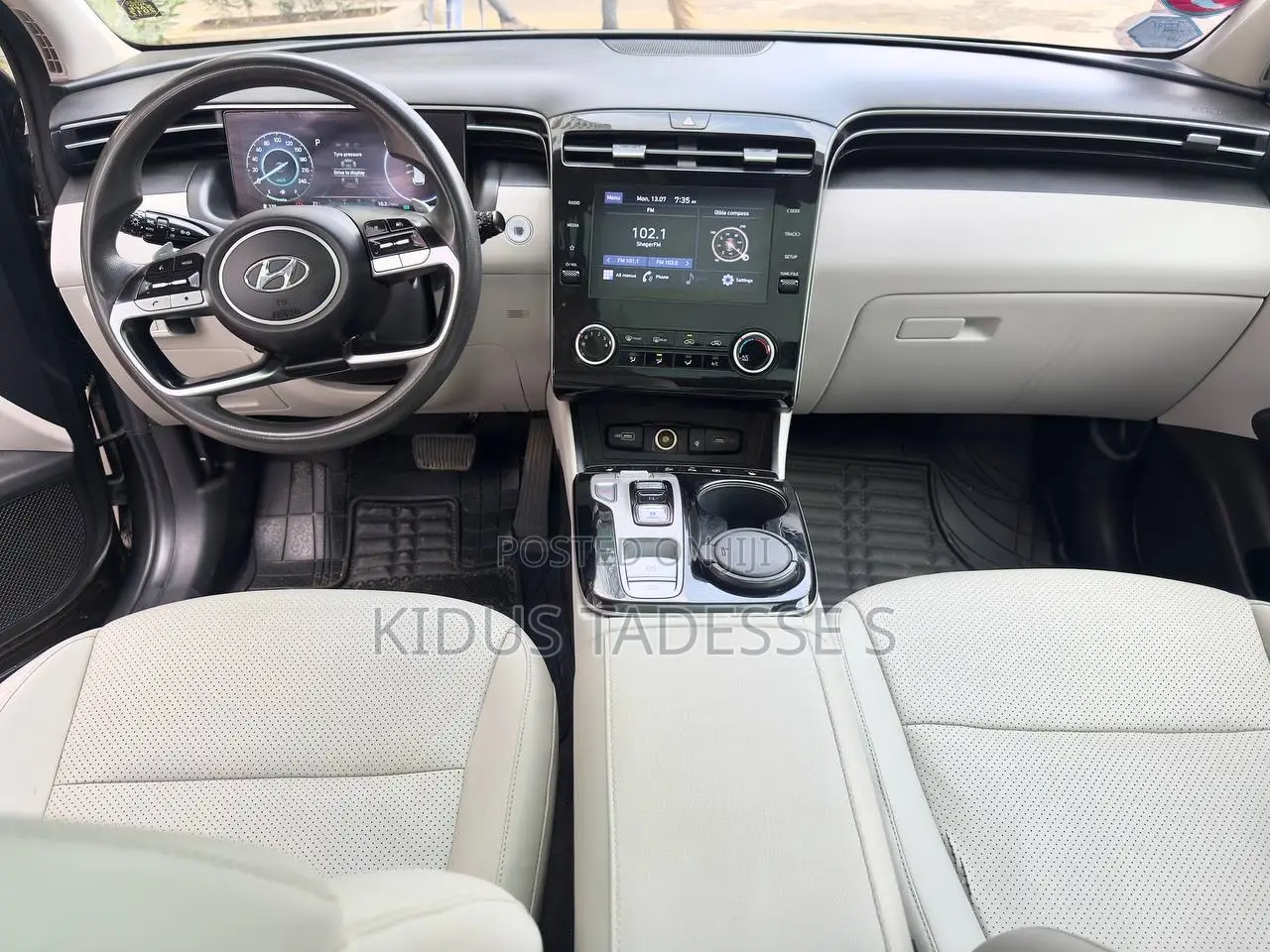 Hyundai Tucson Limited 2022 Gray