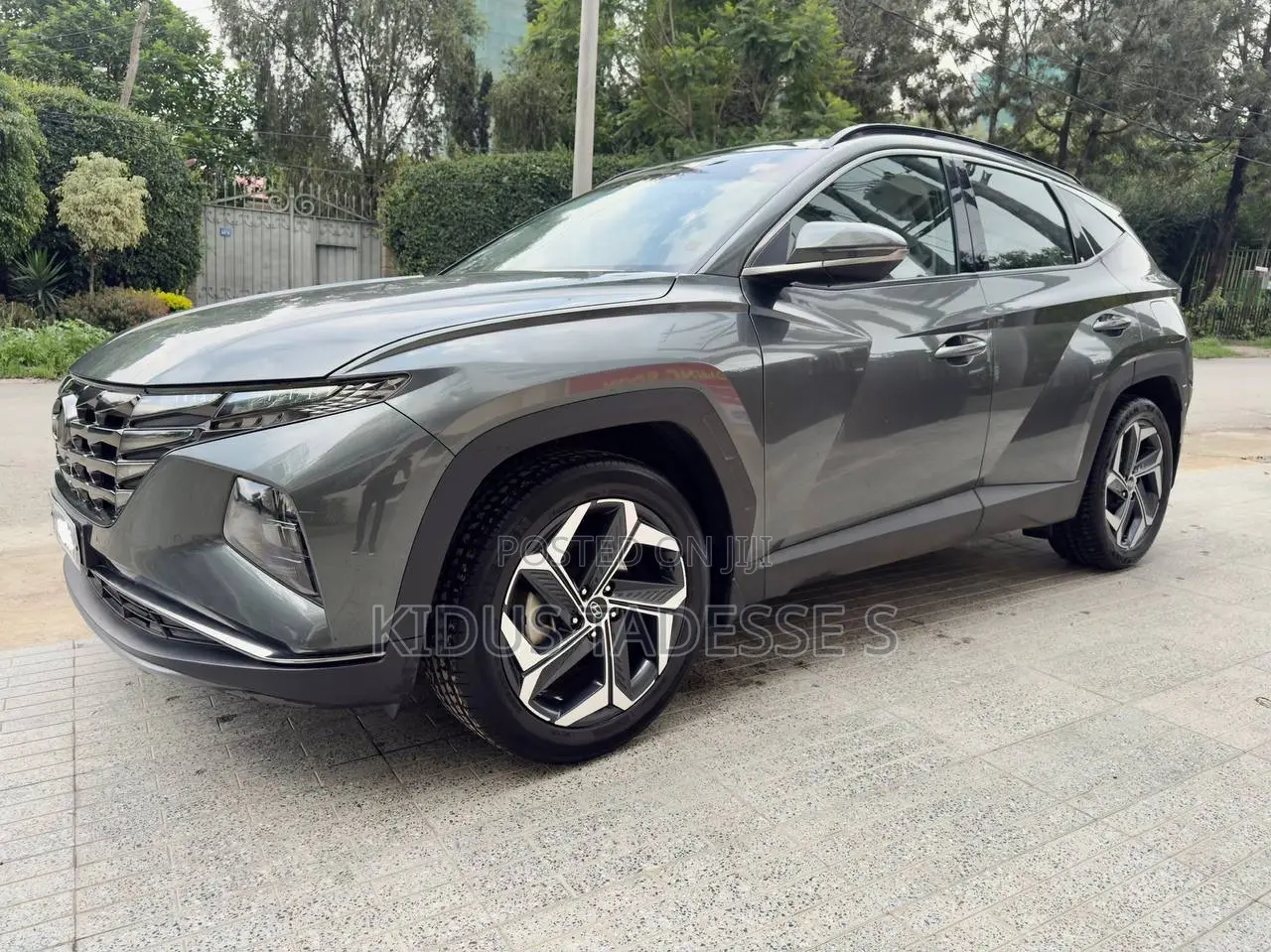 Hyundai Tucson Limited 2022 Gray