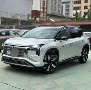 Mitsubishi Airtrek 135 kW FWD 2023 White
