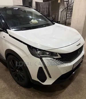 Peugeot 5008 2021 White