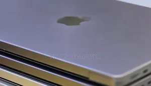 New Laptop Apple MacBook Pro 2020 M1 16GB Apple M1 SSD 512GB