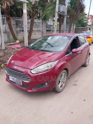 Ford Fiesta 2014 Red