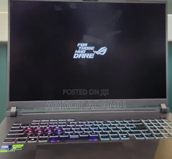 New Laptop Asus ROG Strix G18 32GB Intel Core Ultra 9 SSD 2T