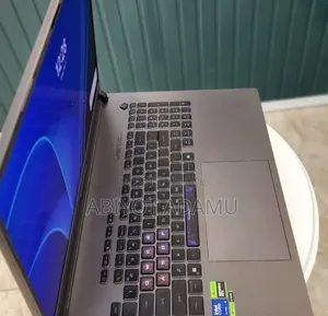 New Laptop Asus ROG Strix G18 32GB Intel Core Ultra 9 SSD 2T