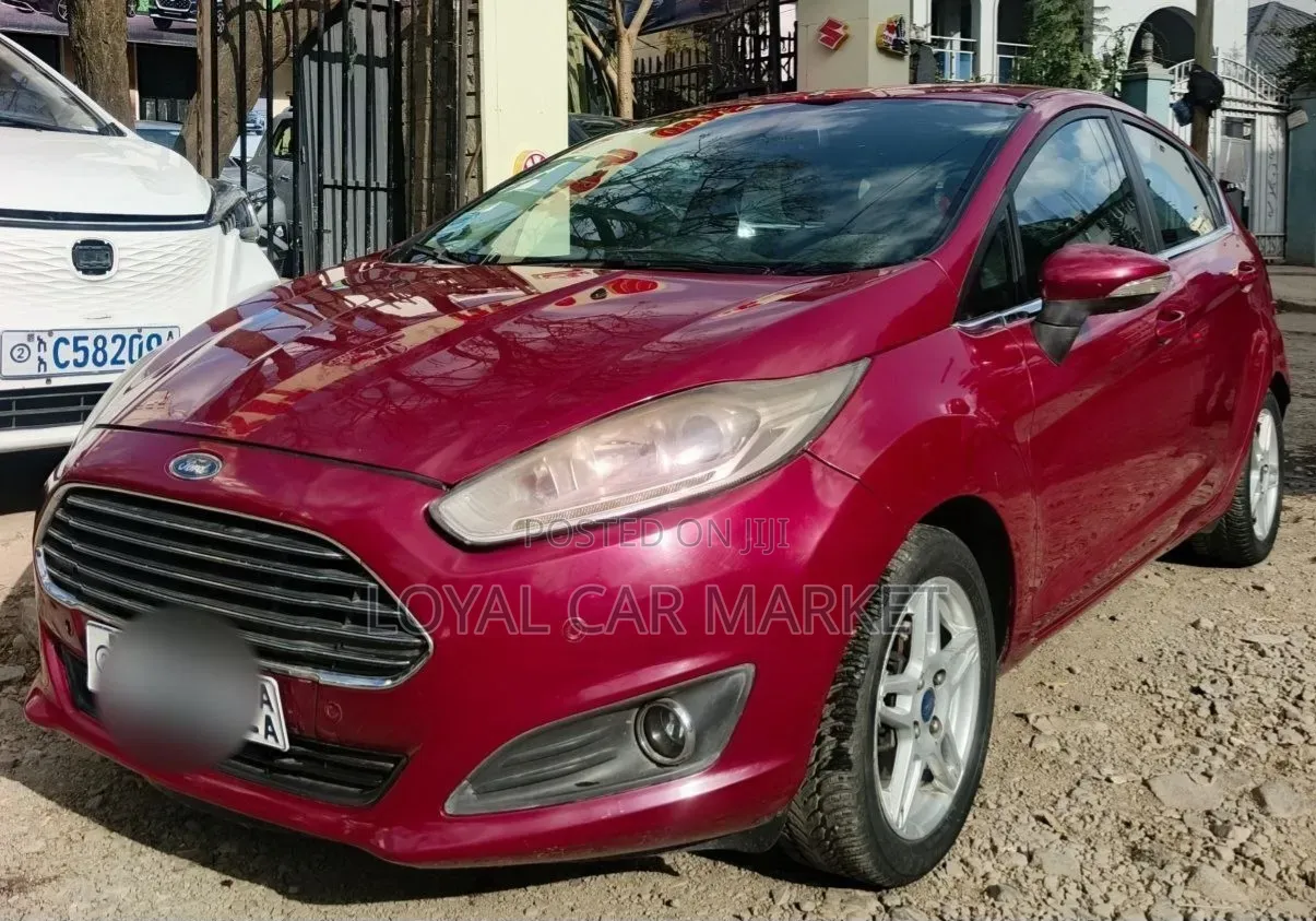 Ford Fiesta 2014 Red