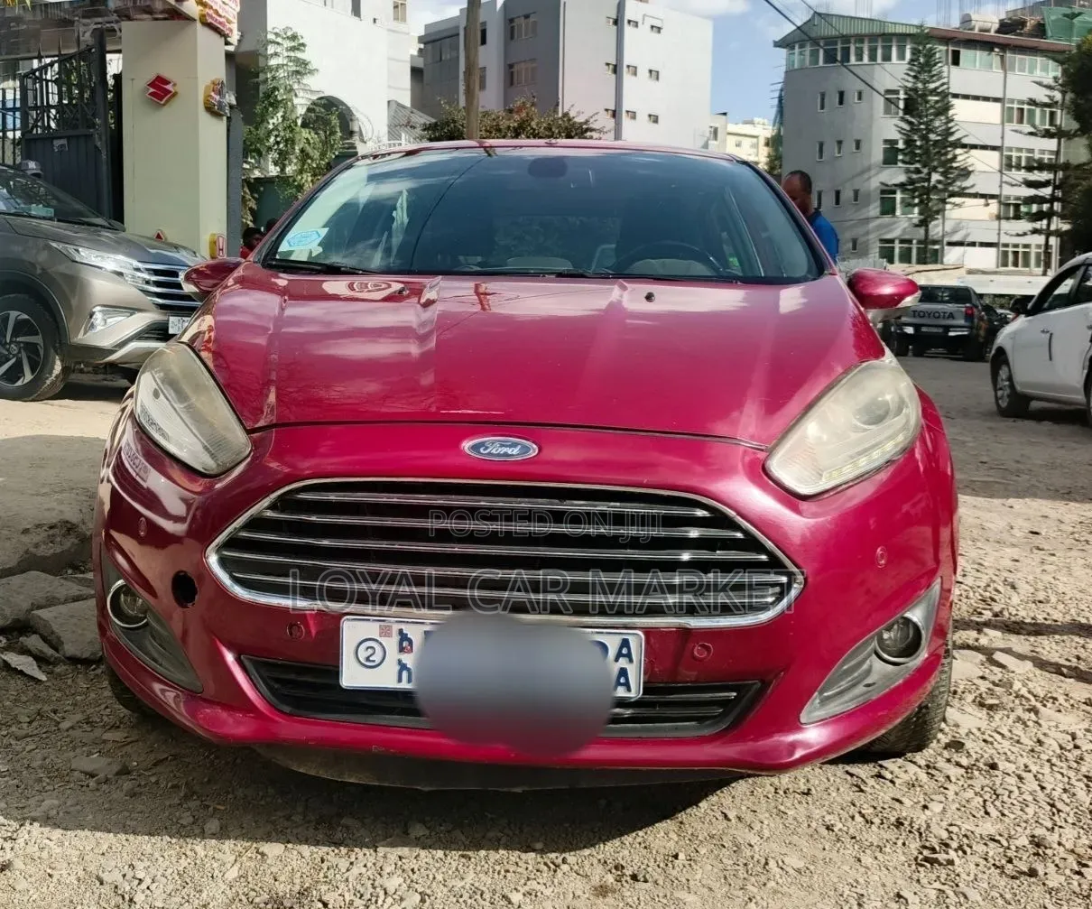 Ford Fiesta 2014 Red