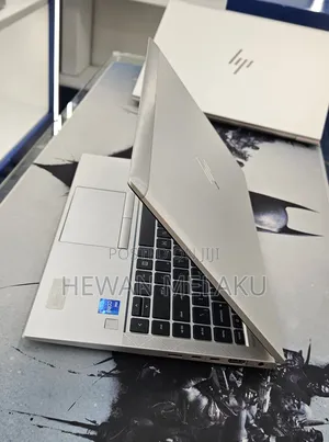 New Laptop HP EliteBook 840 G8 16GB Intel Core i7 SSD 512GB