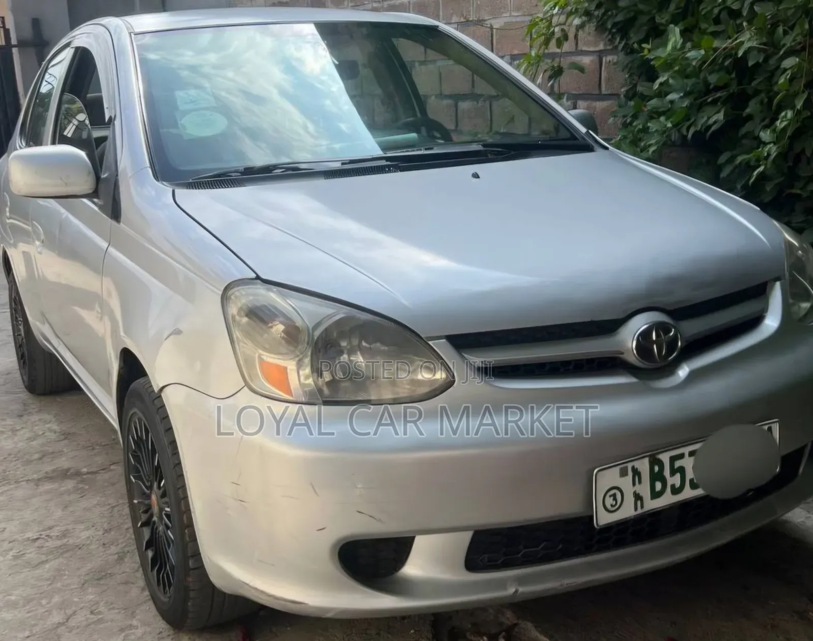 Toyota Platz 2005 Silver