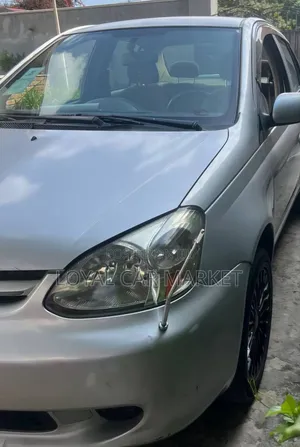 Toyota Platz 2005 Silver