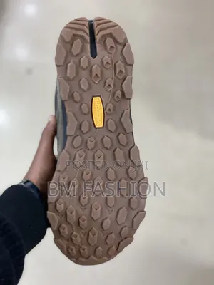 Columbia Explorer With Waterproof Protection