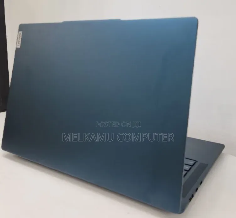 New Laptop Lenovo Yoga 7i 16GB AMD Ryzen 7 SSD 512GB
