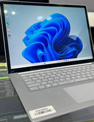 New Laptop Microsoft Surface 16GB Intel Core Ultra 7 SSD 512GB
