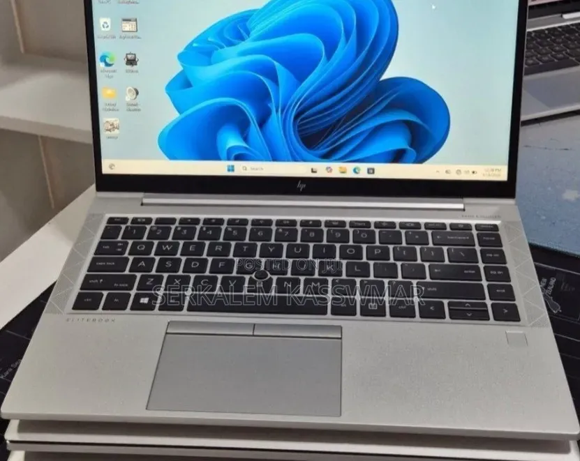 New Laptop HP EliteBook 845 G7 16GB AMD Ryzen 7 SSD 512GB