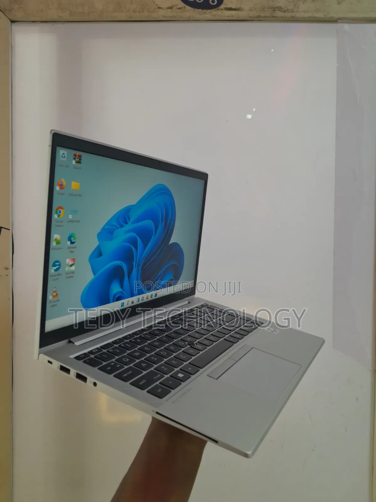 New Laptop HP EliteBook 840 G7 8GB Intel Core i5 SSD 512GB