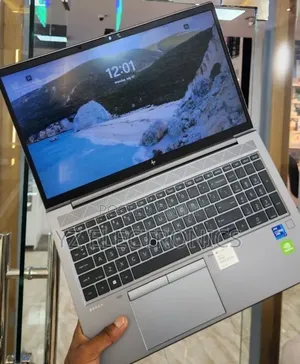 New Laptop HP ZBook Studio G4 16GB Intel Core i7 SSD 512GB