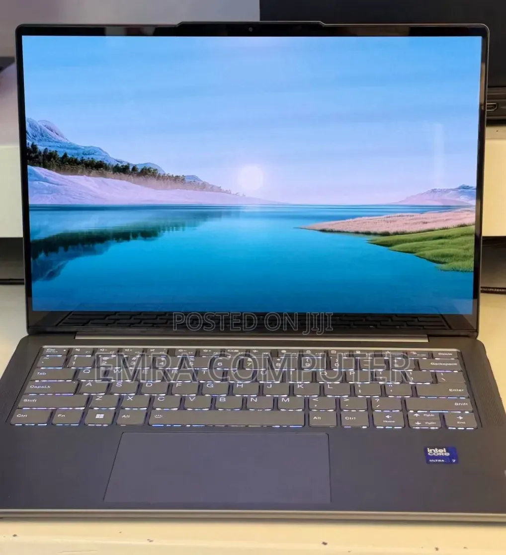 New Laptop Lenovo 16GB Intel Core Ultra 7 SSD 512GB