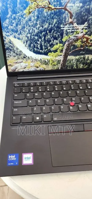 New Laptop Lenovo ThinkPad X1 Carbon 16GB Intel Core Ultra 7 SSD 512GB