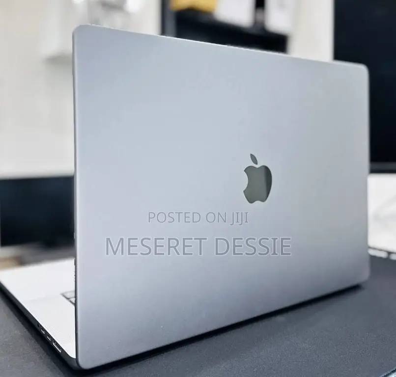 New Laptop HP 16GB Apple M1 Pro SSD 512GB