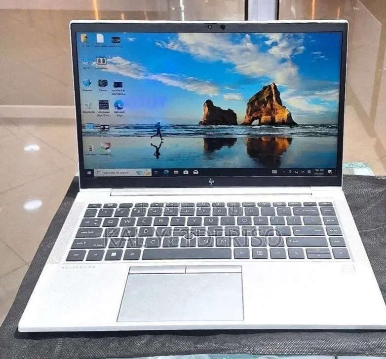 New Laptop HP EliteBook 840 G8 16GB Intel Core i5 SSD 512GB