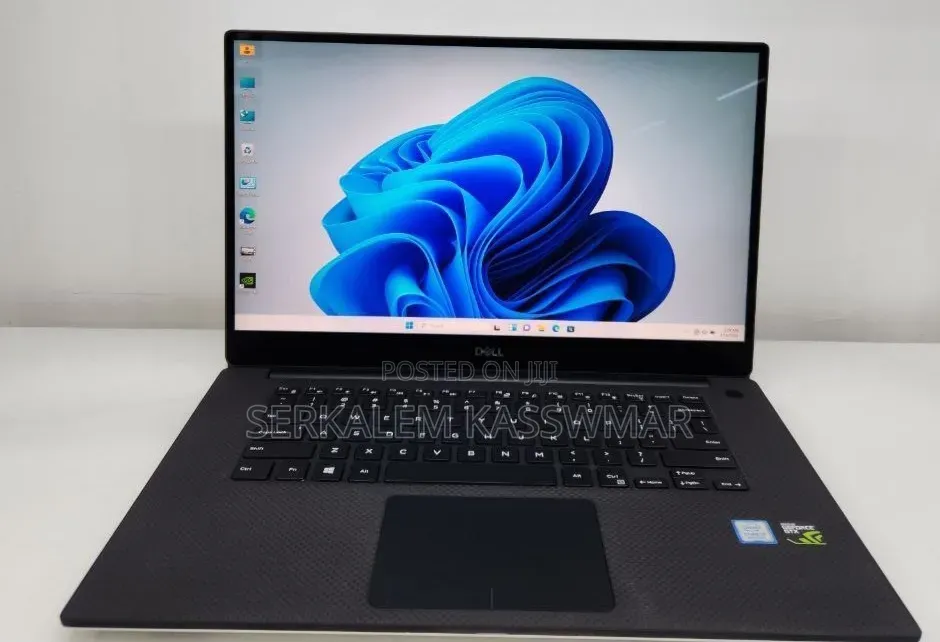 New Laptop Dell XPS 15 16GB Intel Core i7 SSD 512GB