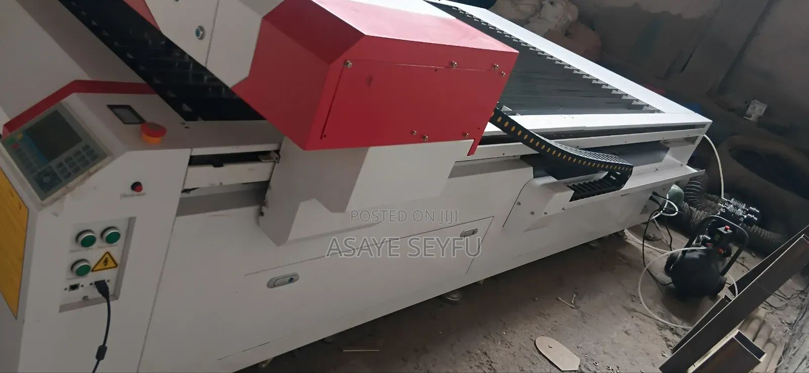 ሌዘር ሲንሲ አዲስ ምንም አይነት ስራ ያልሰራ