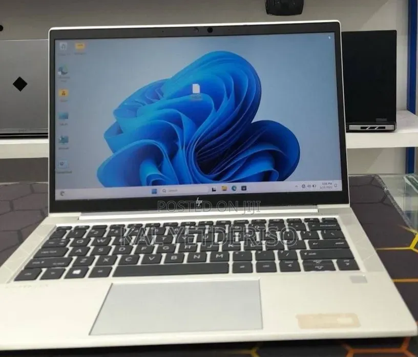 New Laptop HP EliteBook 840 G8 16GB Intel Core i7 SSD 512GB
