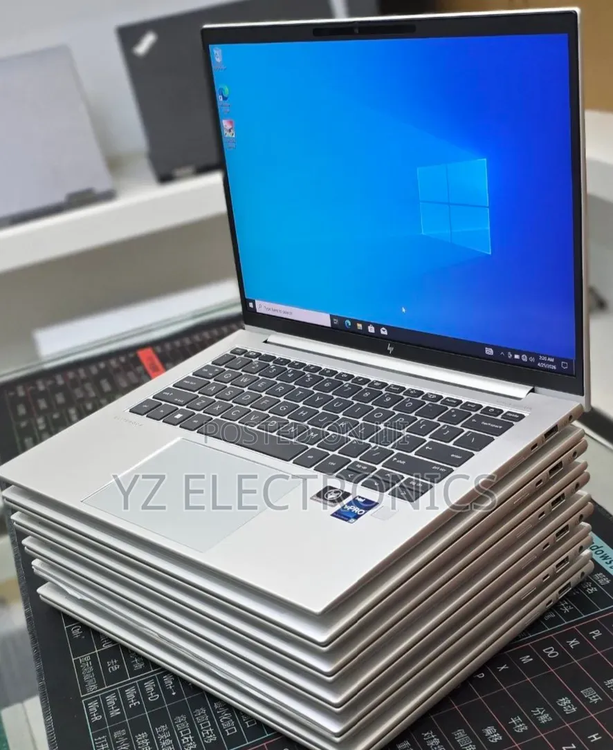 New Laptop HP EliteBook 645 G9 4GB Intel Core 7 SSD 160GB
