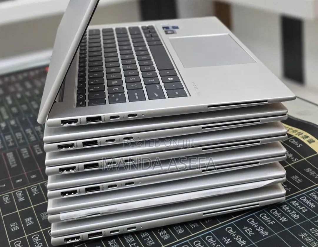 New Laptop HP EliteBook 840 G9 16GB Intel Core i7 SSD 512GB