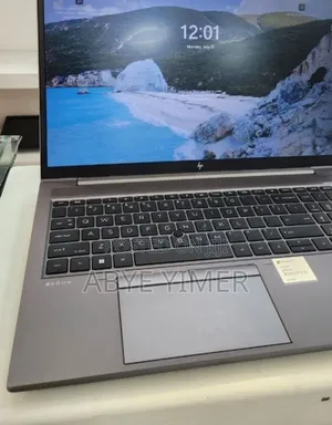 New Laptop HP ZBook 15u G5 16GB Intel Core i7 SSD 512GB