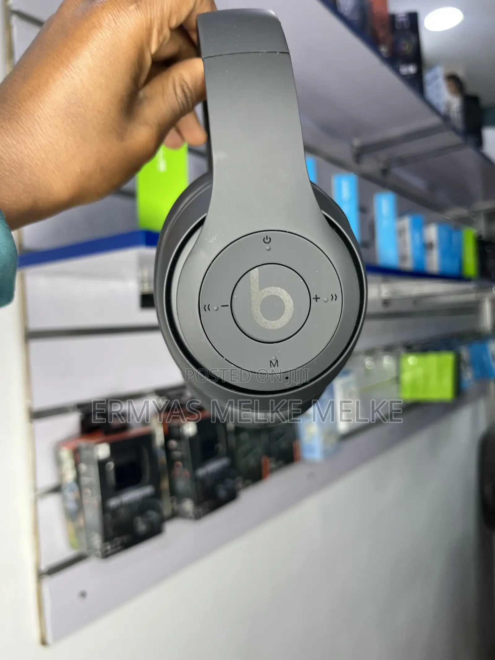  Beats Studio Pro Wireless Headset 