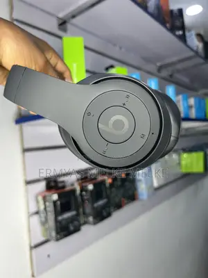  Beats Studio Pro Wireless Headset 
