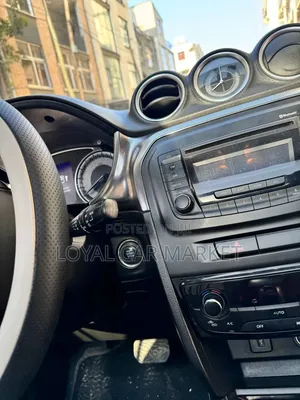 Suzuki Vitara 2021 Silver