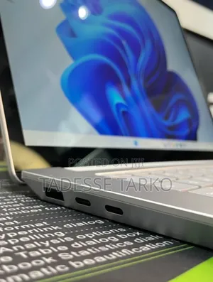 New Laptop Microsoft Surface 16GB Intel Core Ultra 7 SSD 512GB