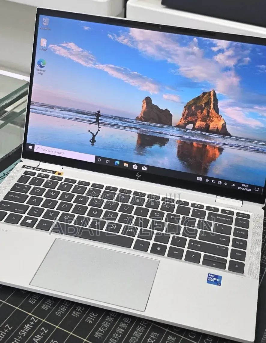 New Laptop HP EliteBook 1040 G8 16GB Intel Core i7 SSD 512GB