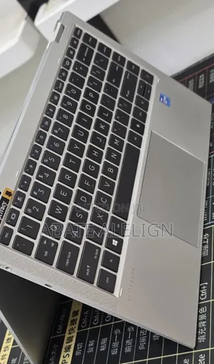New Laptop HP EliteBook 1040 G8 16GB Intel Core i7 SSD 512GB